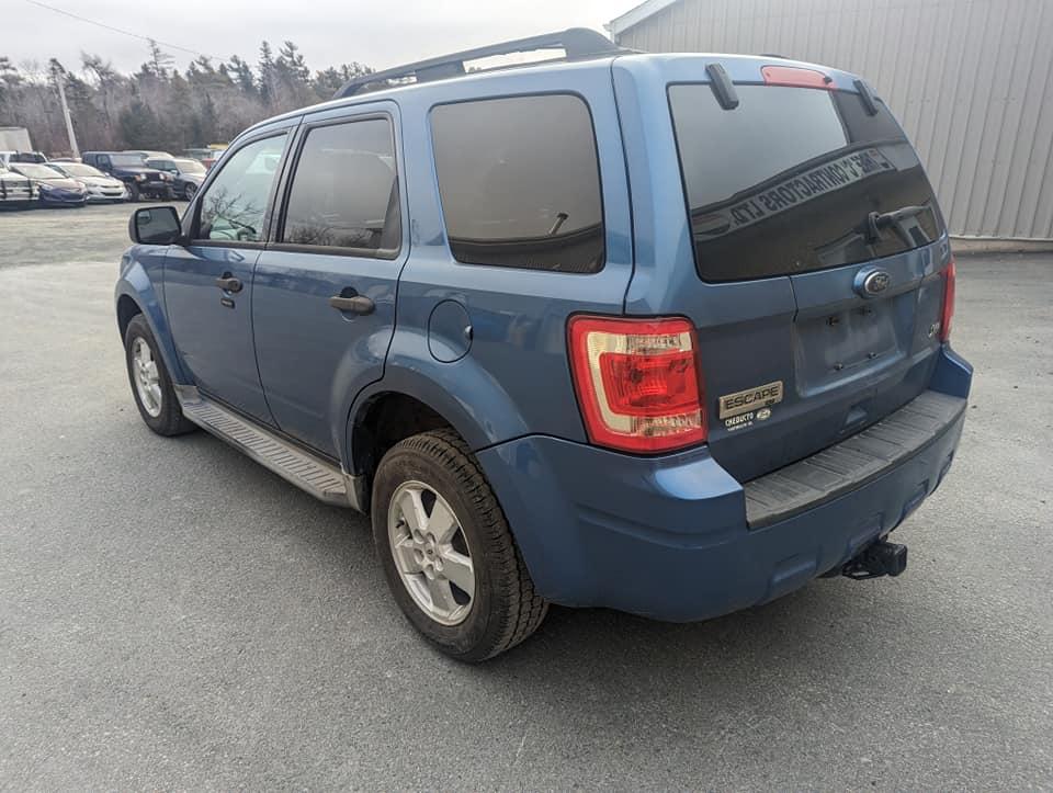 2010 FORD ESCAPE