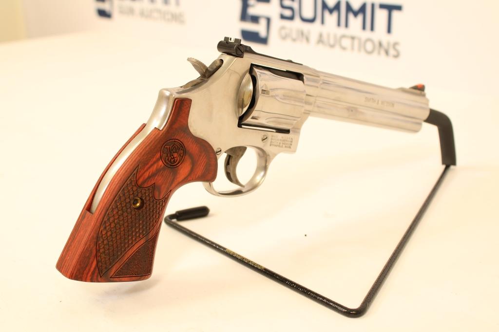 Smith & Wesson 686-6 Deluxe .357 Magnum