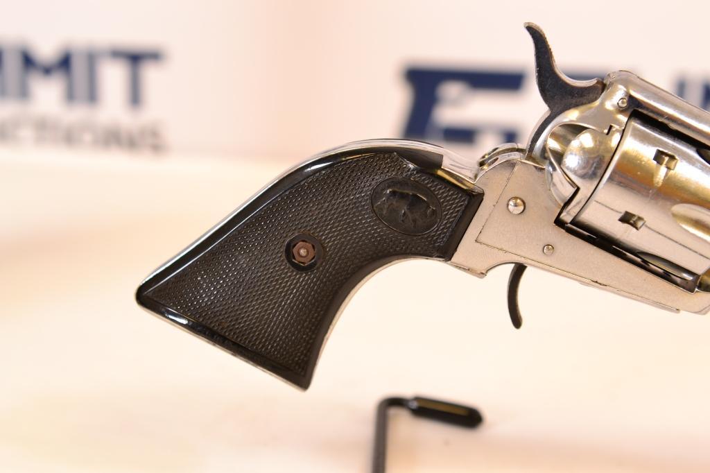 EIG E-15 Revolver .22LR