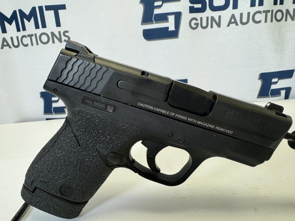 Smith & Wesson M&P 9 Shield 9mm
