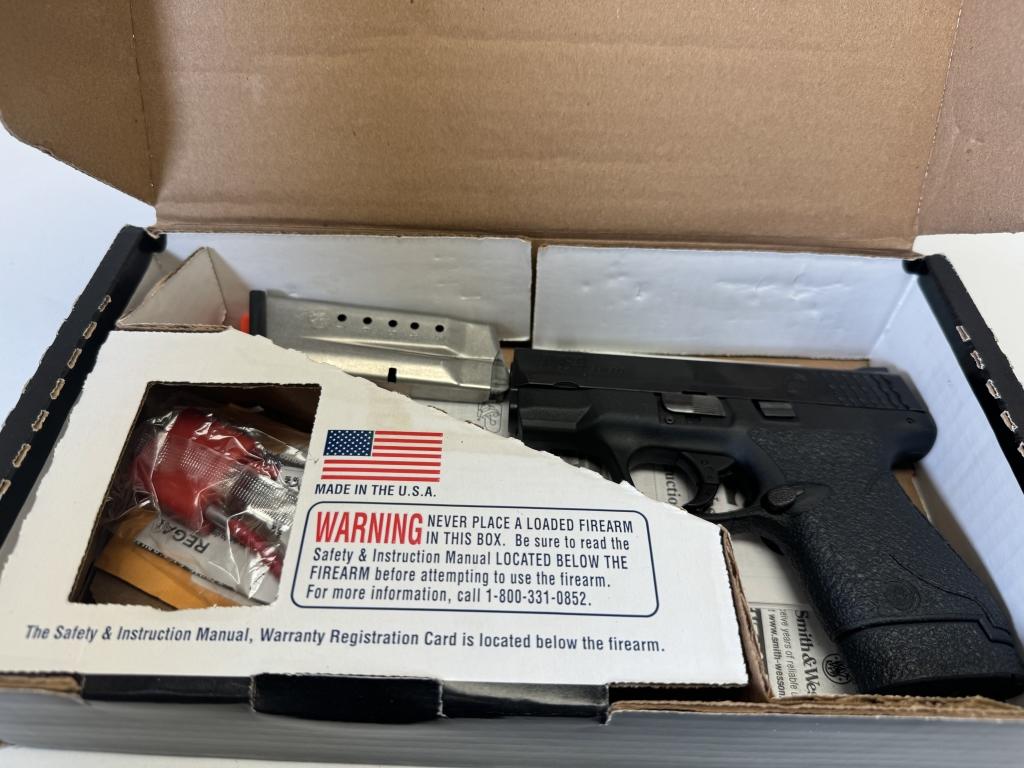 Smith & Wesson M&P 9 Shield 9mm