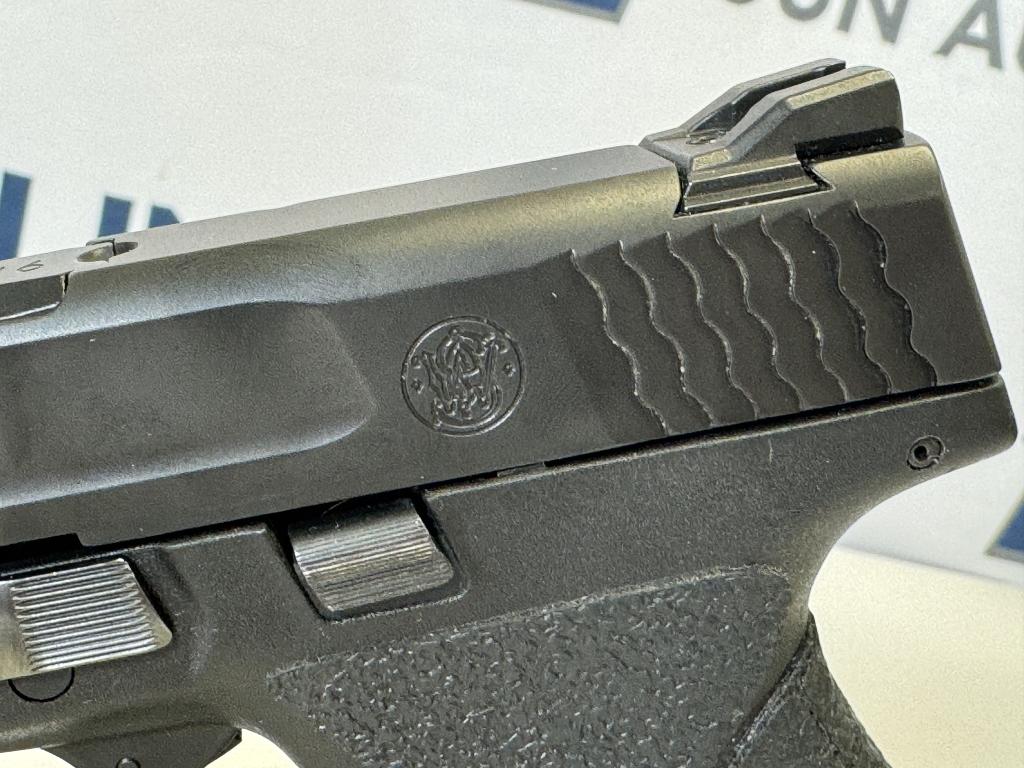 Smith & Wesson M&P 9 Shield 9mm