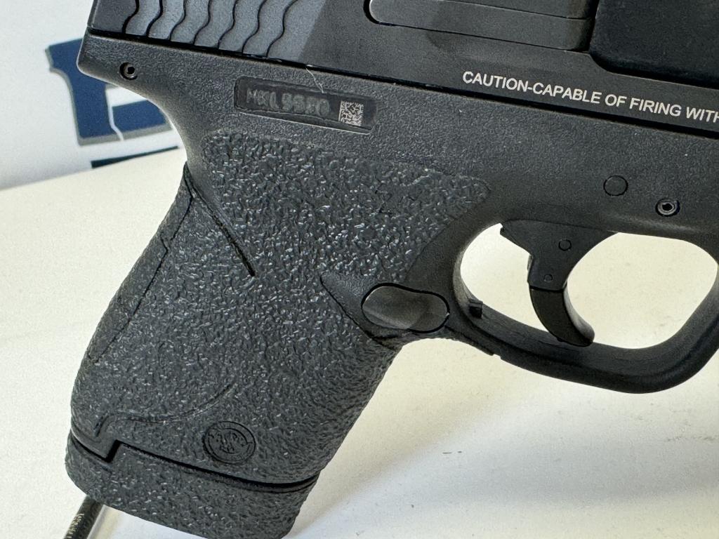 Smith & Wesson M&P 9 Shield 9mm