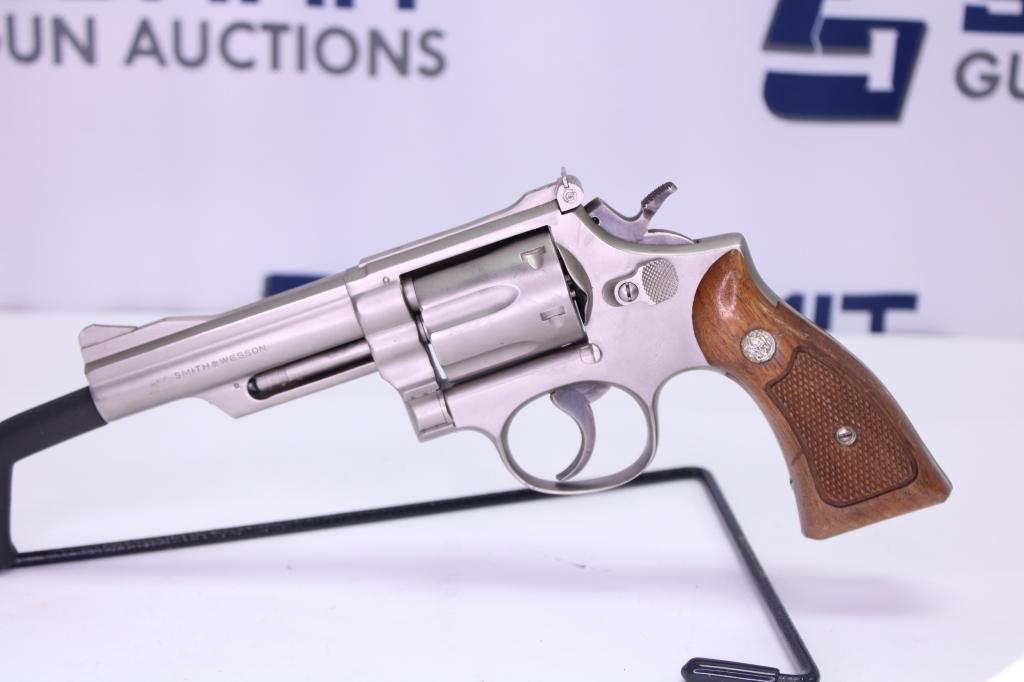 Smith & Wesson 19-3 .357 Magnum