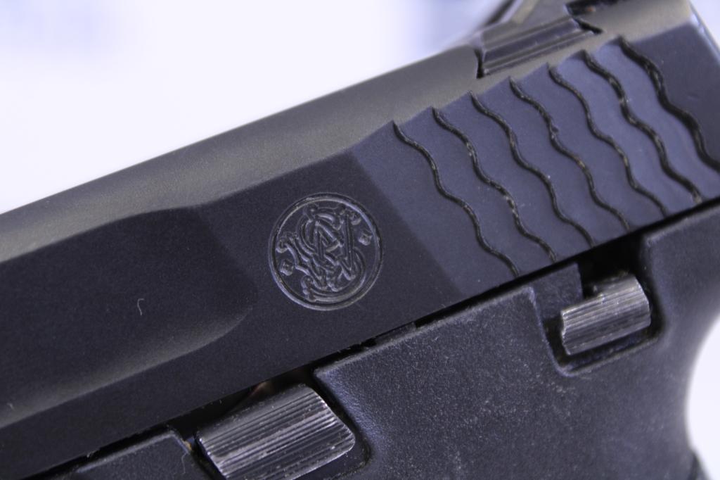 Smith & Wesson M&P 9 9mm