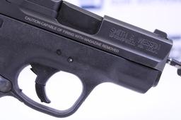 Smith & Wesson M&P 9 9mm