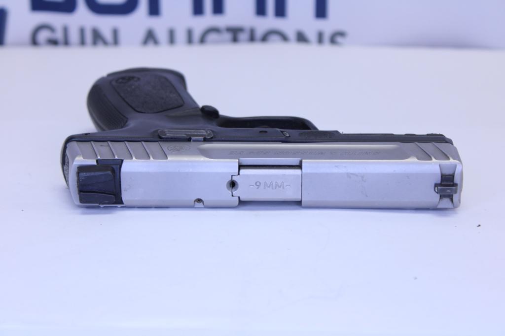 Smith & Wesson SD9VE 9mm