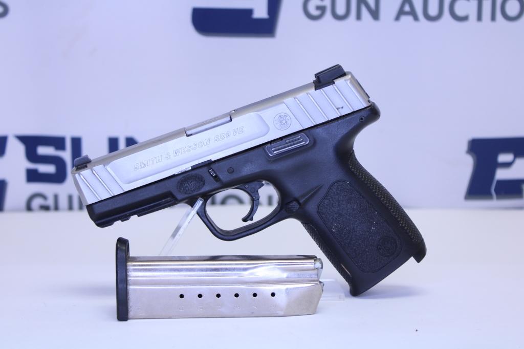 Smith & Wesson SD9VE 9mm
