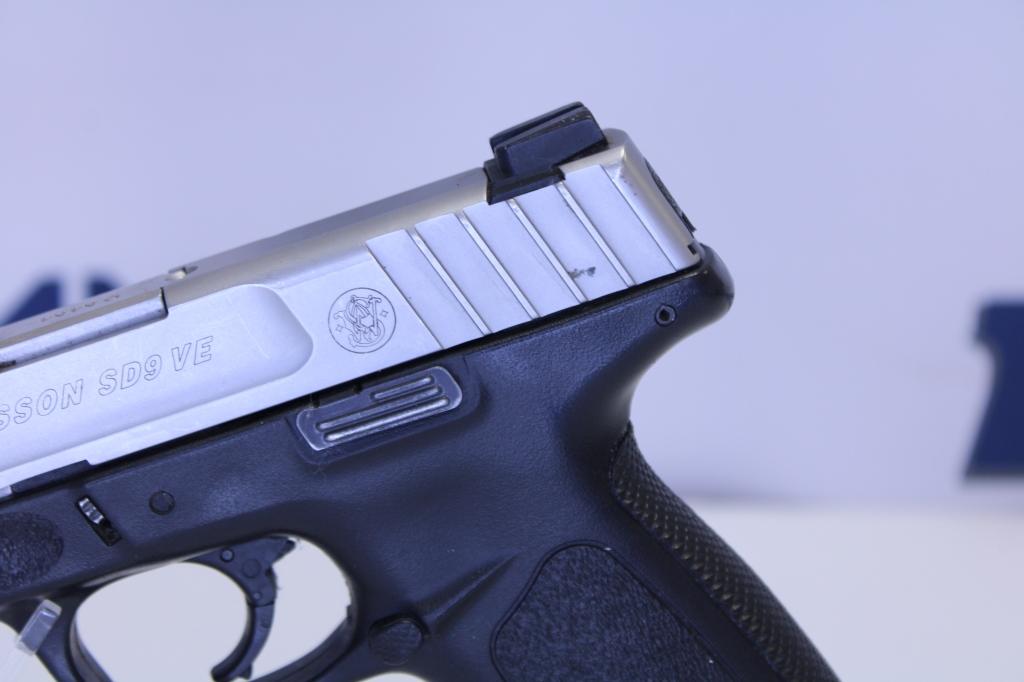 Smith & Wesson SD9VE 9mm