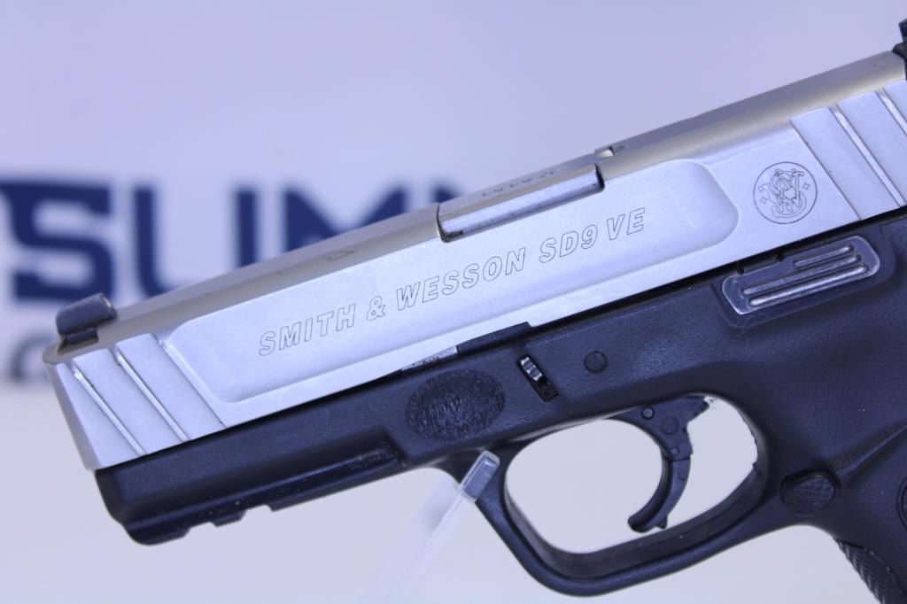 Smith & Wesson SD9VE 9mm