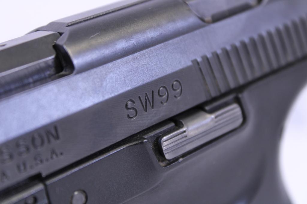 Smith & Wesson SW99 .40 S&W