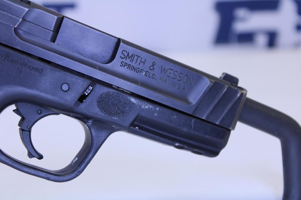 Smith & Wesson SD9 9mm