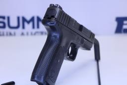 Smith & Wesson SD9 9mm