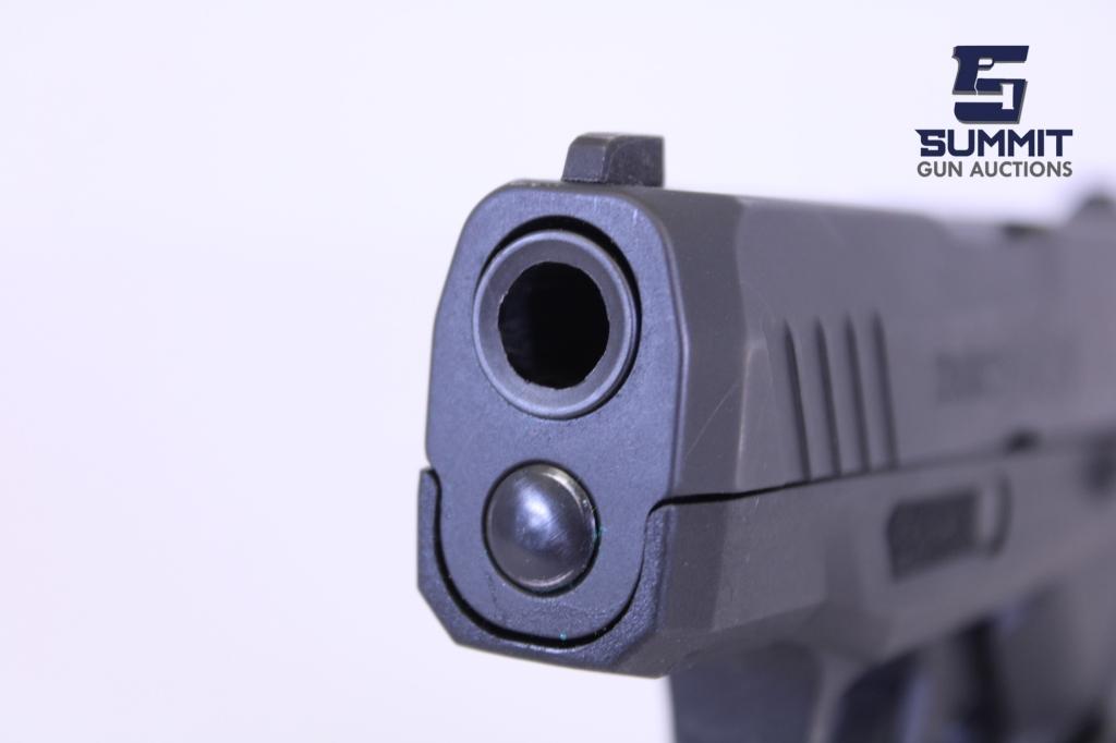 Taurus GX4 9mm