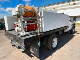 2011 FORD F550 FLATBED TRUCK W/ SPRAY UNIT