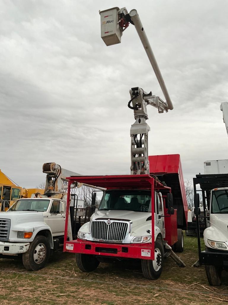 2006 INTERNATIONAL 75 FOOT ELEVATOR FORESTRY BUCKET TRUCK