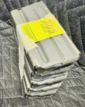 Lot of 5 Clips