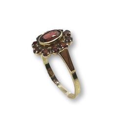 Vintage 14K Gold Garnet Ring