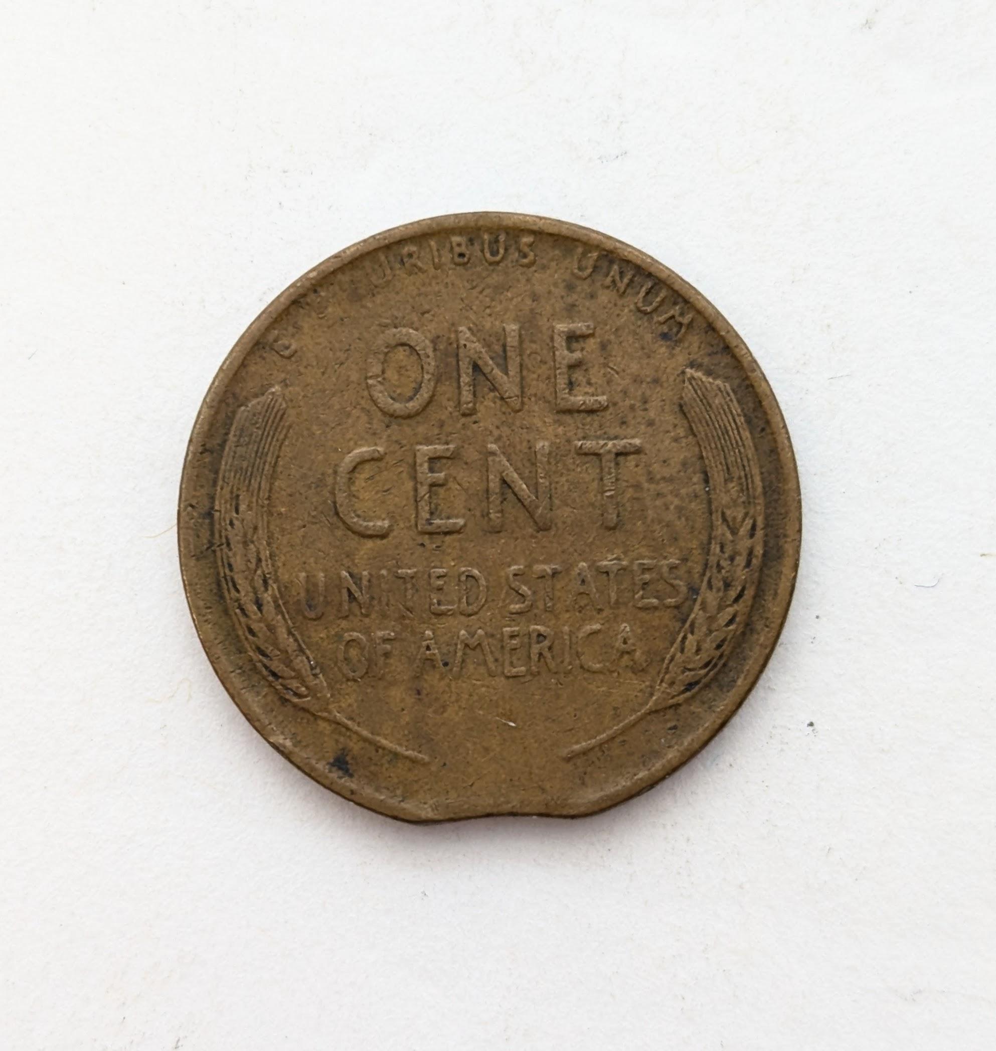 ERROR 1944 Lincoln Wheat Cent - Clipped Planchet