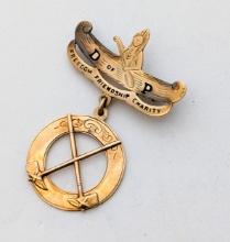 Antique 10k Gold Pin with Canoe and Axe _Marked "Tote"