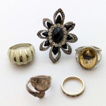 Lot of 5 Costume Ladies Ring