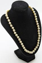 NWT 18in Costume Pearl Ladies Necklace