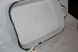 Blue/white enamelware rectangular pan