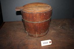 Wooden bucket, sliding wooden top
