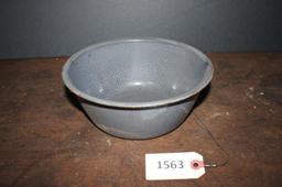 Grey enamel bowl