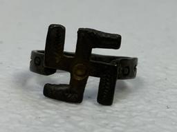 GERMANY THIRD REICH NAZI DECORATED SWASTIKA SMALL SIZE RING