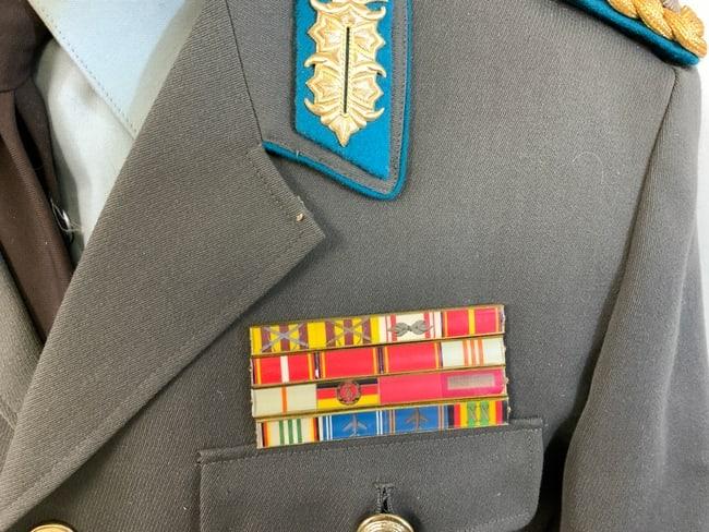 EAST GERMANY DDR LUFTWAFFE GENERAL COMPLETE DRESS UNIFORM