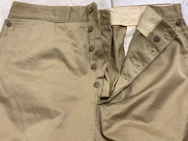 WWII ERA CAVALRY OFFICER RIDING BRITCHES