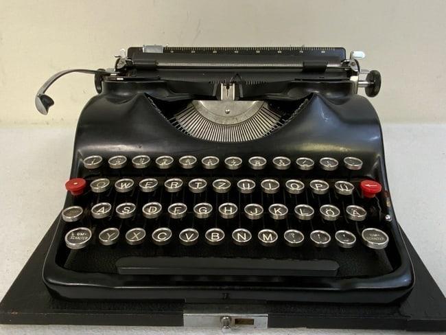 WWII GERMAN 1941 SS GROMA MODEL N TYPEWRITER WITH SS RUNES KEY