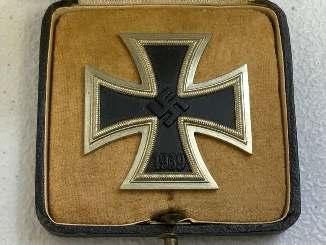 WWII GERMAN 1939 IRON CROSS 1ST CLASS BOXED