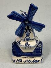 HOLLAND VINTAGE DUTCH HAND PAINTED DELFT BLUE PORCELAIN WINDMILL