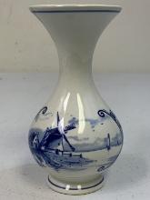 HOLLAND PORCELAIN HEINEN DELFTS BLUE VASE