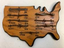 ANTIQUE AMERICAN BARBED WIRES EXAMPLES MOUNTED ON WOODEN PLAQUE