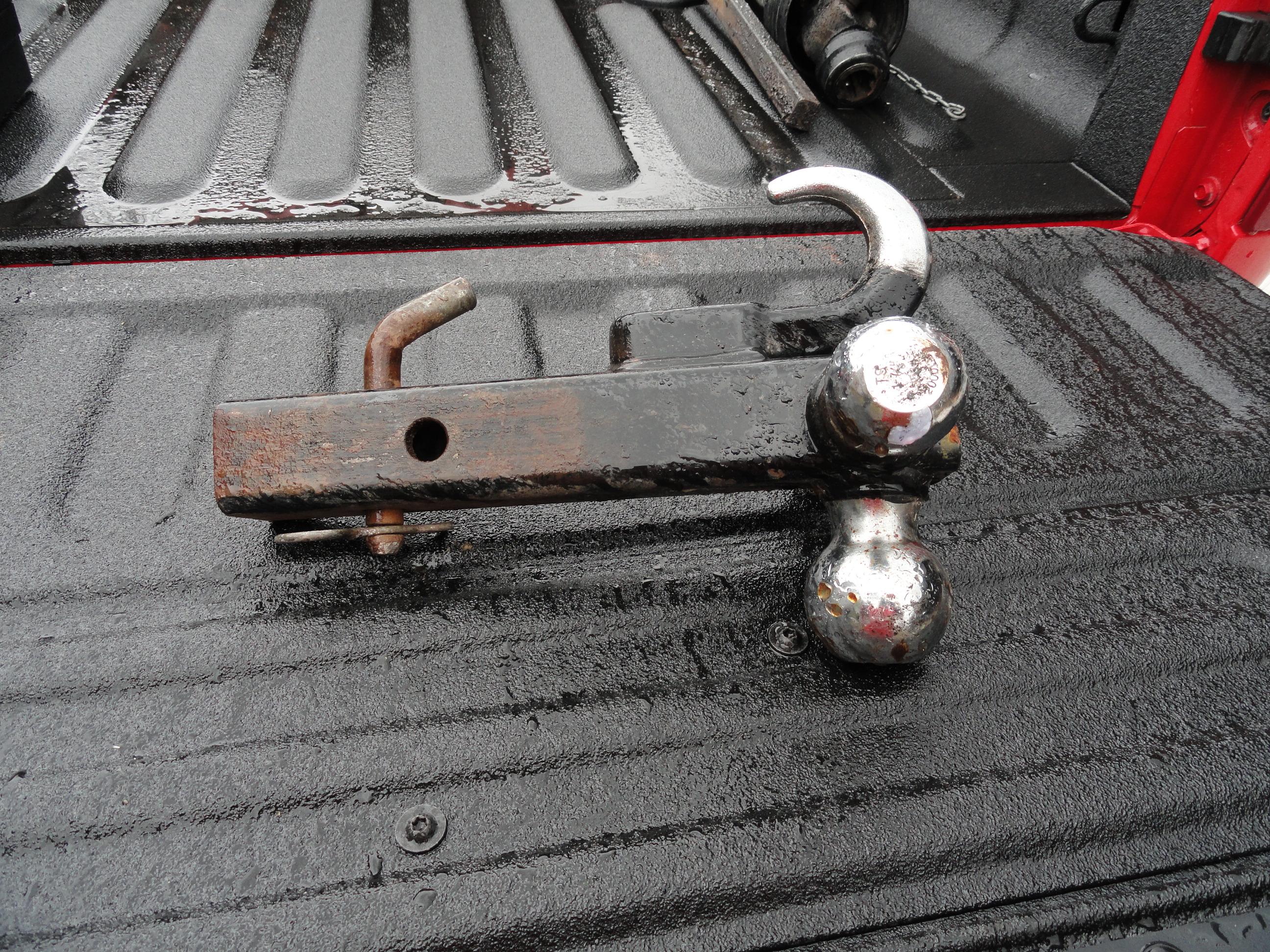 Trailer hitch receiver