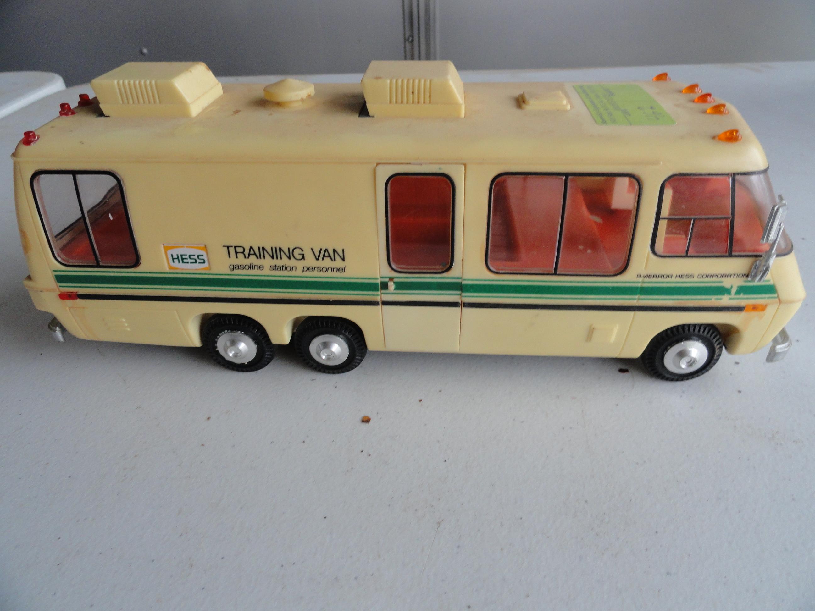 Toy - Hess training van