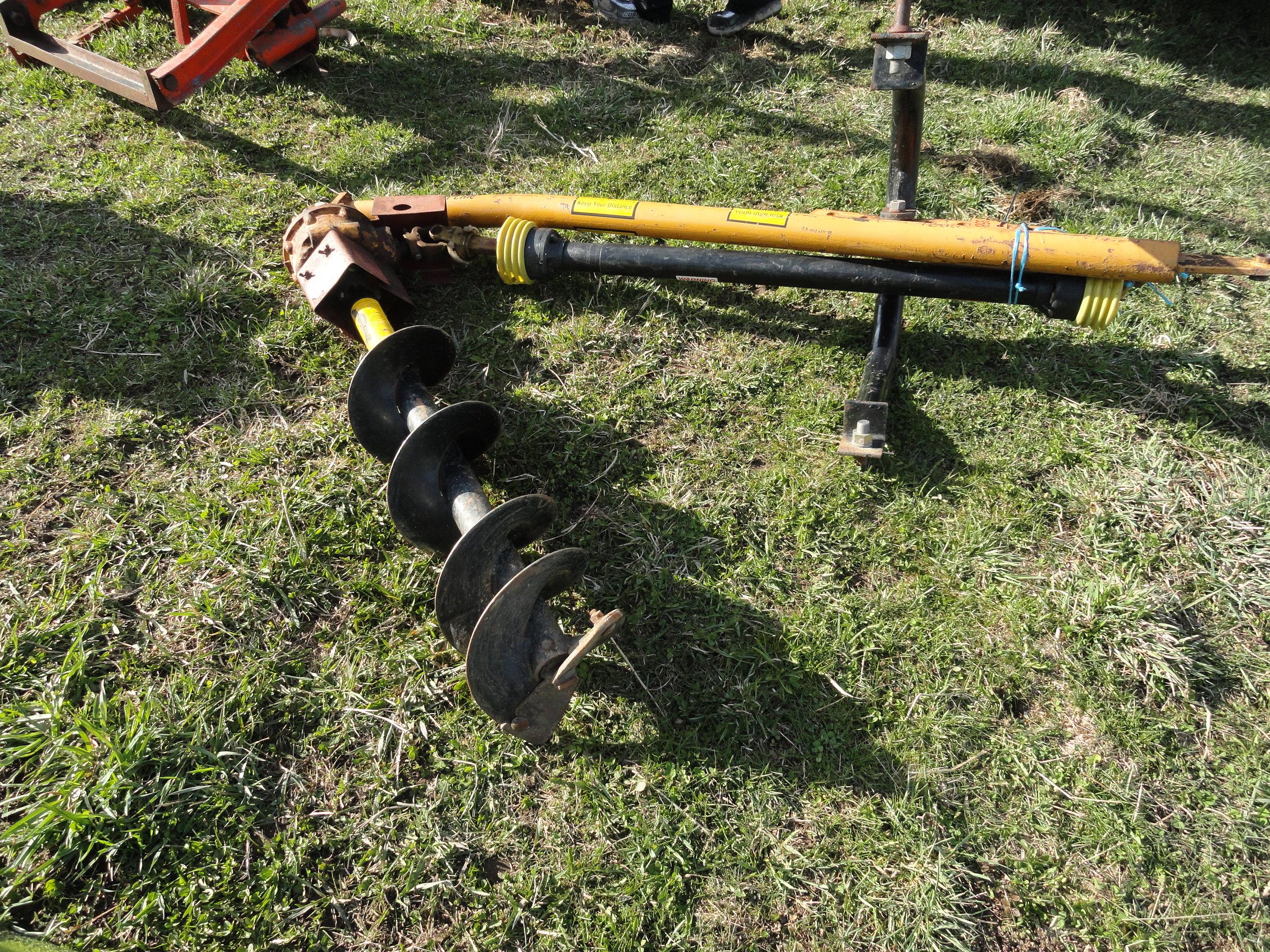 Leinbach 3pt post hole digger with 9" augur.