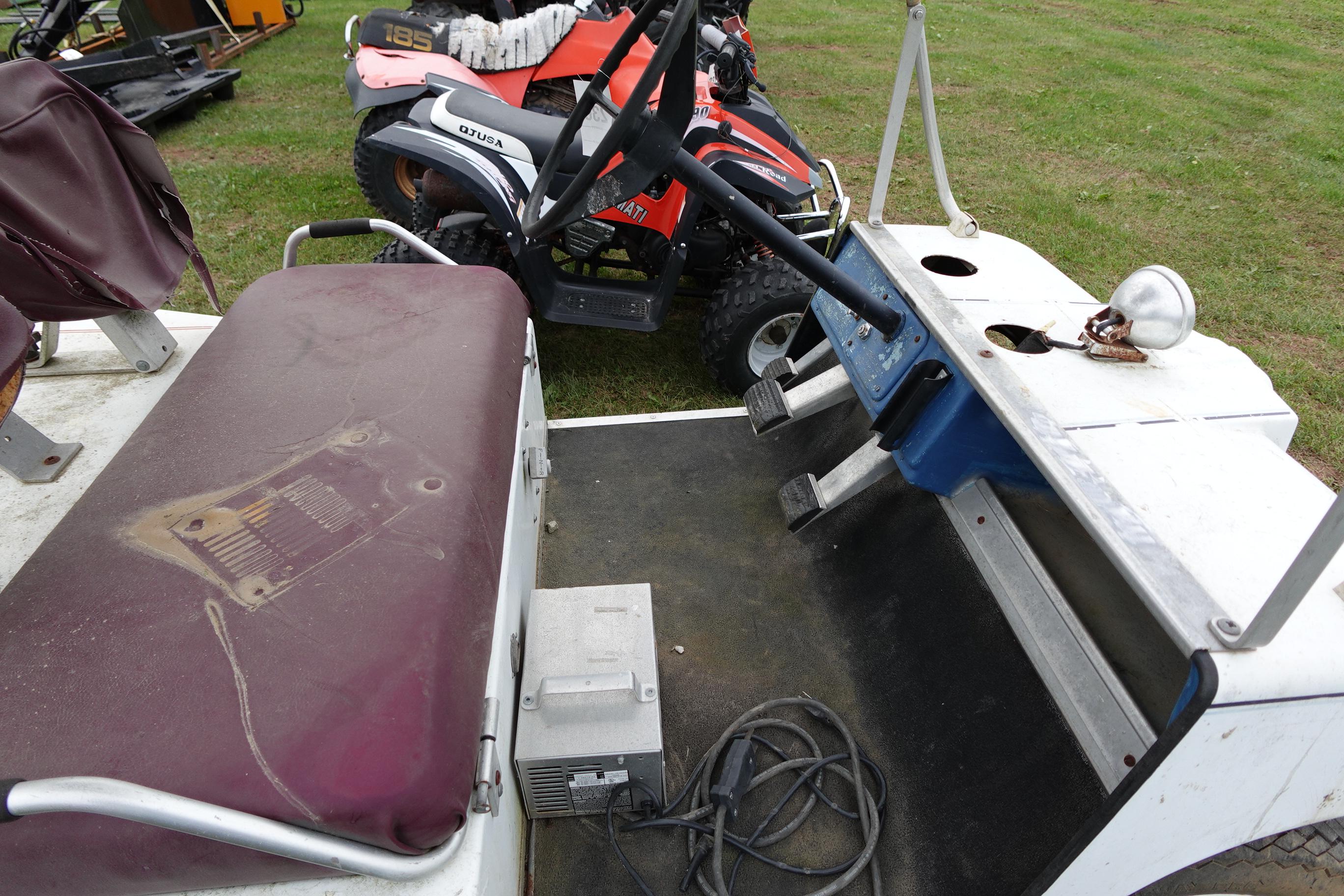 Motoguzzi electric gold cart