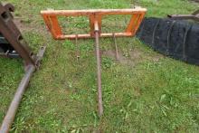 JD style quick attach bale spear