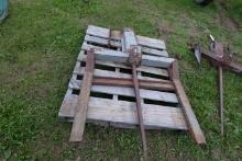 Bucket mount bale spear
