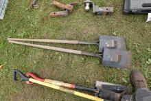 Long handle shingle shovel