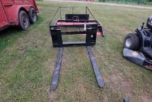 NEW - AGT quick attach 48in pallet forks