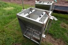 Stainless steel pig feeder