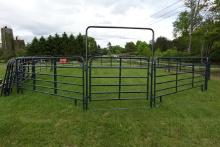 NEW - 11 panel corral set