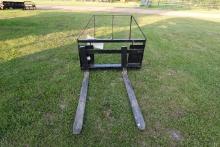 NEW - AGT 48in quick attach pallet forks