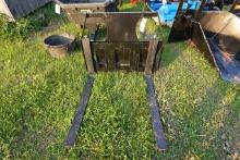 NEW - Mini quick attach pallet forks