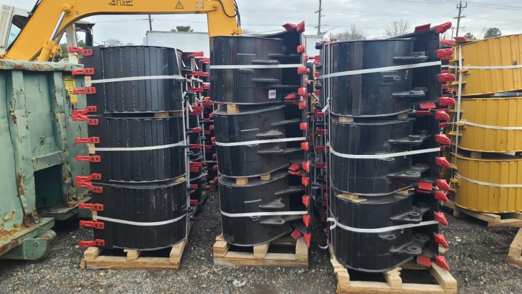 CASE580 HD Bucket 600mm wide, J200 adapter & rock teeth(1U3202RC) * 4, without pins, with side